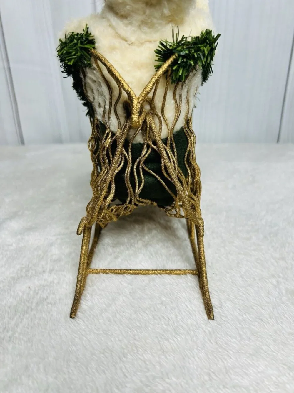 Byers Choice Victorian Santa in Gold Sleigh with Deer 1998 Holiday Traditions